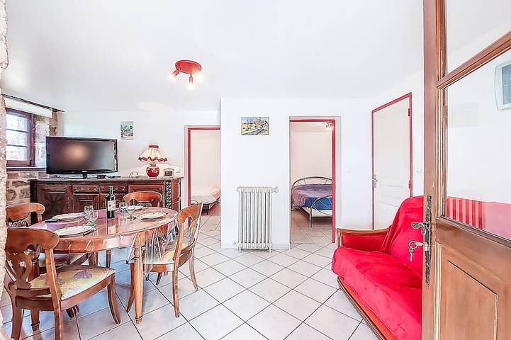 Location de vacances pour 4 personnes, animaux acceptés à Queyssac-les-Vignes - 2