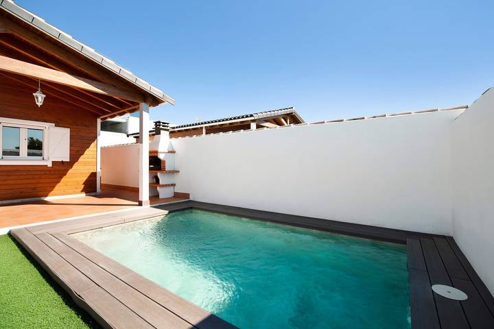 Villa 'Novo Sancti Petri 2' con piscina privada, Wi-Fi y aire acondicionado in Novo Sancti Petri, Chiclana de la Frontera