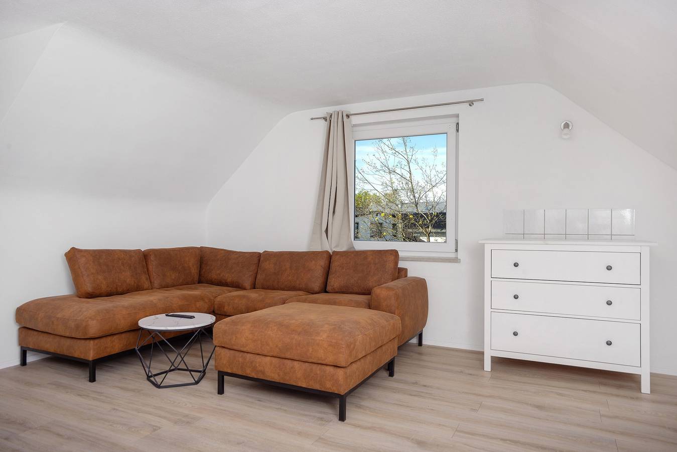 Ganze Wohnung, Ferienwohnung 'Traumhaft' mit Gemeinschaftsgarten und Wi-Fi in Wasserburg (Bodensee), Bayerisch Schwaben