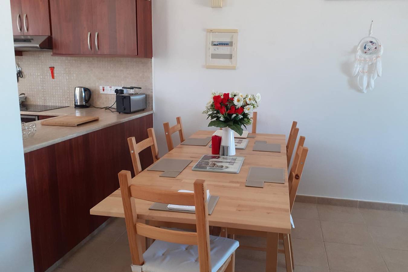 2-Bed House Sleeps 6 -Pool -Free Parking -Netflix in South Cyprus