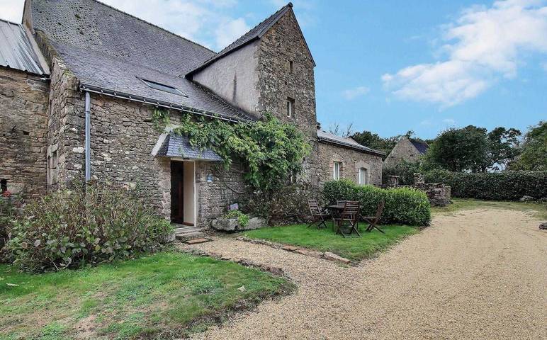 Gîte pour 4 personnes, avec jardin, animaux acceptés à Locoal-Mendon - 4