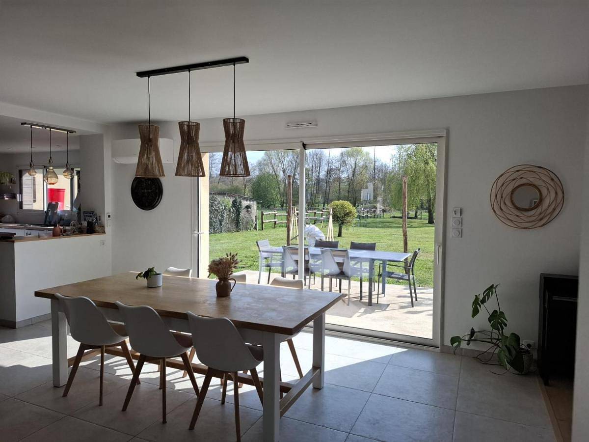 Five-Bedroom House in Arnage, Sarthe