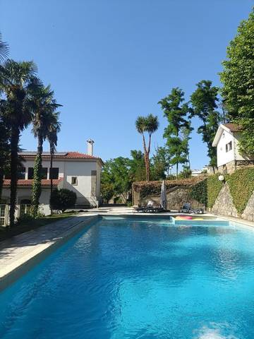 Maison d’hôte pour 4 personnes, avec jardin ainsi que piscine et vue, animaux acceptés à Viseu
