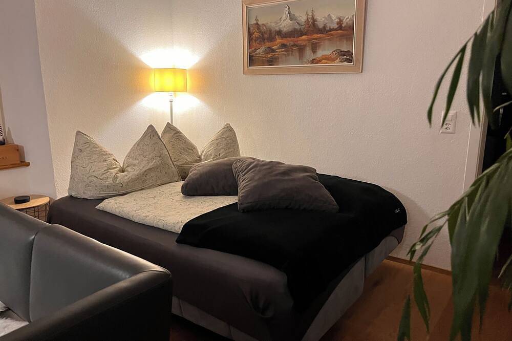 Ganze Wohnung, Ferien nahe Andermatt - Zentralschweiz - Gurtnellen 2.5 Zi. für max 4 Personen in Gurtnellen, Uri