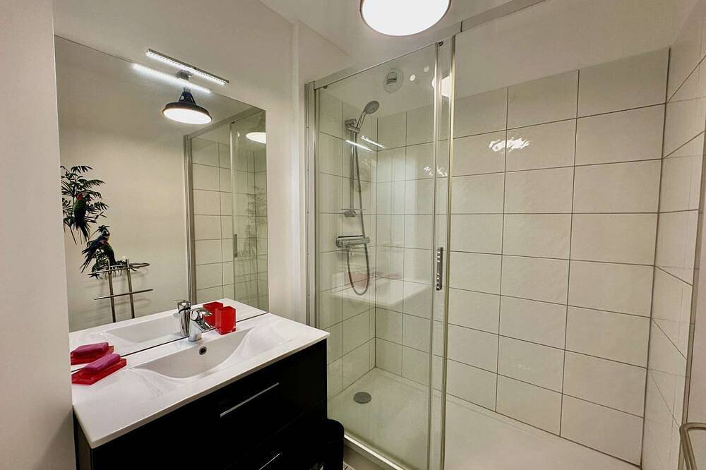 Appartement entier, La mouette rieuse, terrasse, vue mer, accès plage in Saint-Aubin-sur-Mer (Calvados), Région de Caen