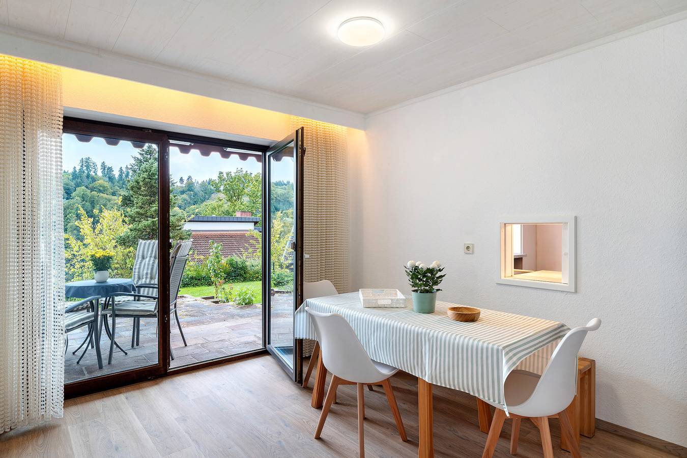 Appartement entier, Appartement de vacances 'Moosfuchs' avec vue sur la montagne, terrasse privée et Wi-Fi in Oberkirch, Forêt-Noire centrale
