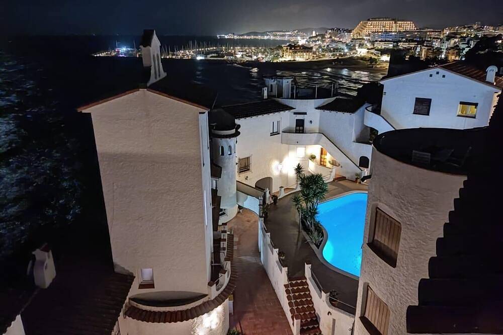 Apartamento entero, Apart Vista Al Mar Climatizado Wifi Piscina Parking in Sitges, Garraf