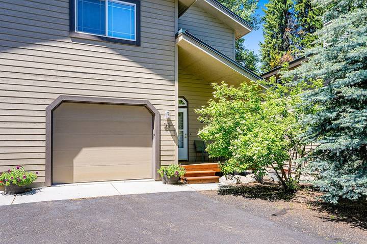 Vacation rental for 6 people, with terrace and hot tub in McCall