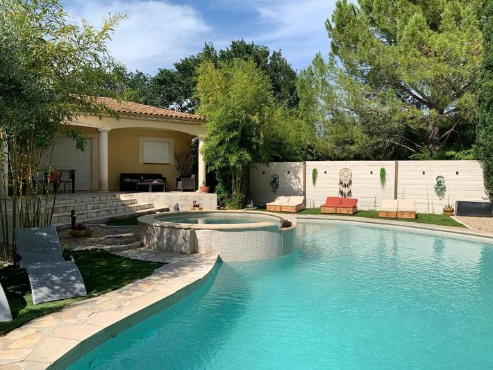 Location de vacances pour 10 personnes, avec piscine ainsi que jardin et bassin pour enfant, adapté aux familles à Saint-Drézéry - 4