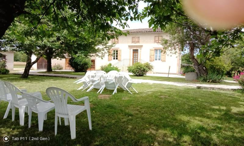 Gîte pour 12 personnes, avec jardin et terrasse - 1