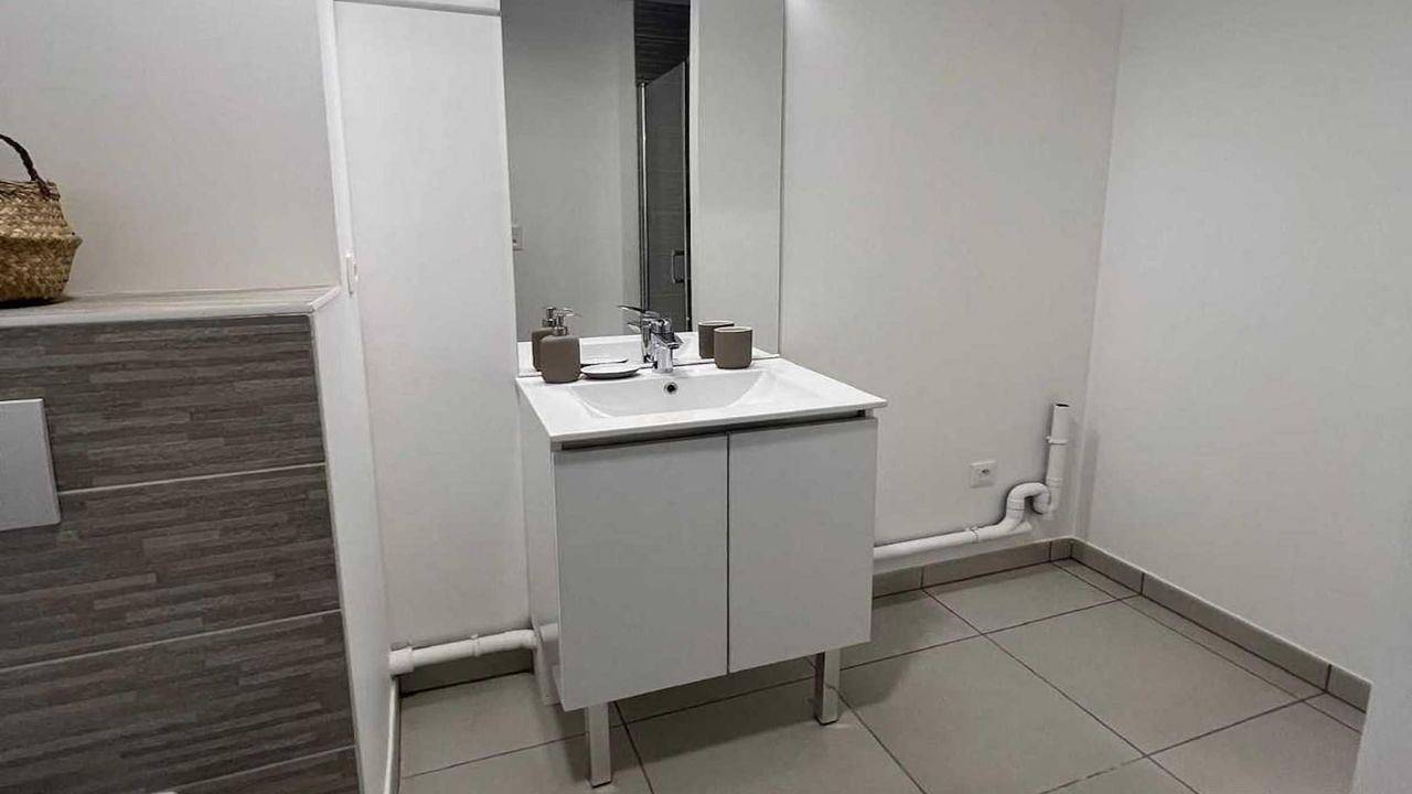 Appartement de vacances entier, Ferienwohnung für 2 Personen (68 m²) in Suresnes in Suresnes, Hauts-de-Seine