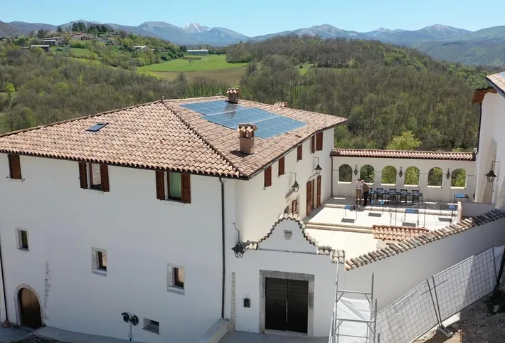 Alojamiento y desayuno para 2 personas, con sauna y jardín además de piscina y jacuzzi - 1