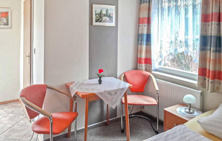 Ferienwohnung für 2 Personen, mit Terrasse und Garten sowie Sauna und Seeblick in Nordwestuckermark - 4