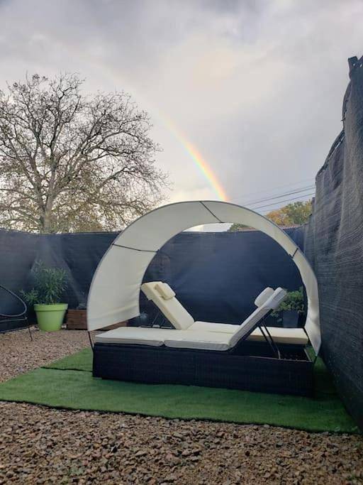 Appartement entier, Bulles étoilées Appartement avec jacuzzi privé in Montrevel-en-Bresse, Région de Bourg-en-Bresse