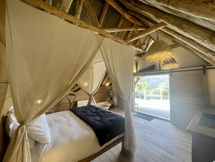 Cabane en bois pour 2 personnes, avec jacuzzi et jardin en Dordogne - 2