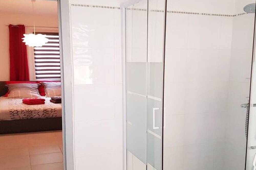 Entire apartment, Casa Salon im Herzen des historischen Zentrums in Salon-de-Provence, Aix-en-Provence region