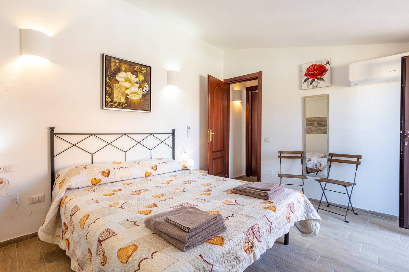 Apartamento entero, Apartamento vacacional "Casa Felice" con Wi-Fi, aire acondicionado y terraza in Santa Teresa di Gallura, Santa Teresa Gallura (Municipality)