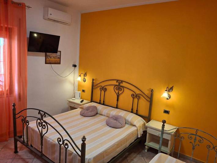 Casa vacanza per 3 persone, con balcone a Santa Maria di Castellabate