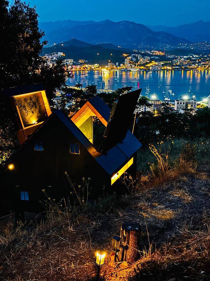 Tente pour 2 personnes, avec Terrasse ainsi que Jardin et Vue en Corse-du-Sud