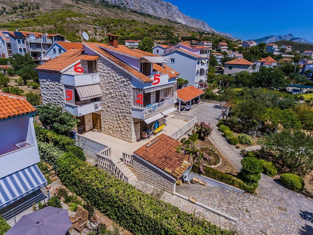Appartamento vacanze a Omiš-Riviera a partire da 71€ a notte