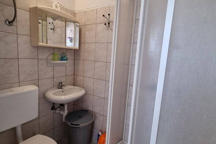 Ganze Wohnung, 2-Zimmer-Wohnung mit Terrasse in Biograd na Moru, Zadar