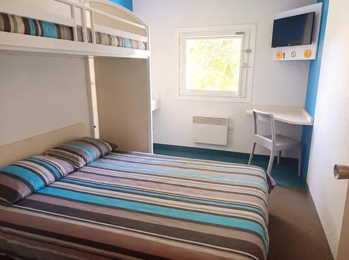 Hotel para 3 personas, con jardín - 1