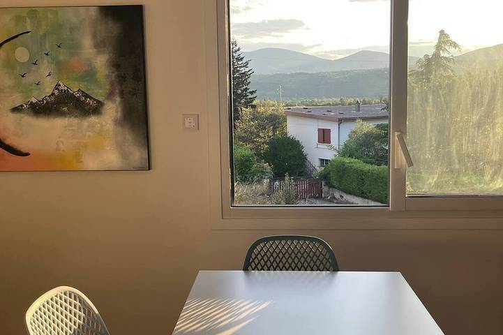 Gîte pour 8 personnes à Saint-Clair-du-Rhône