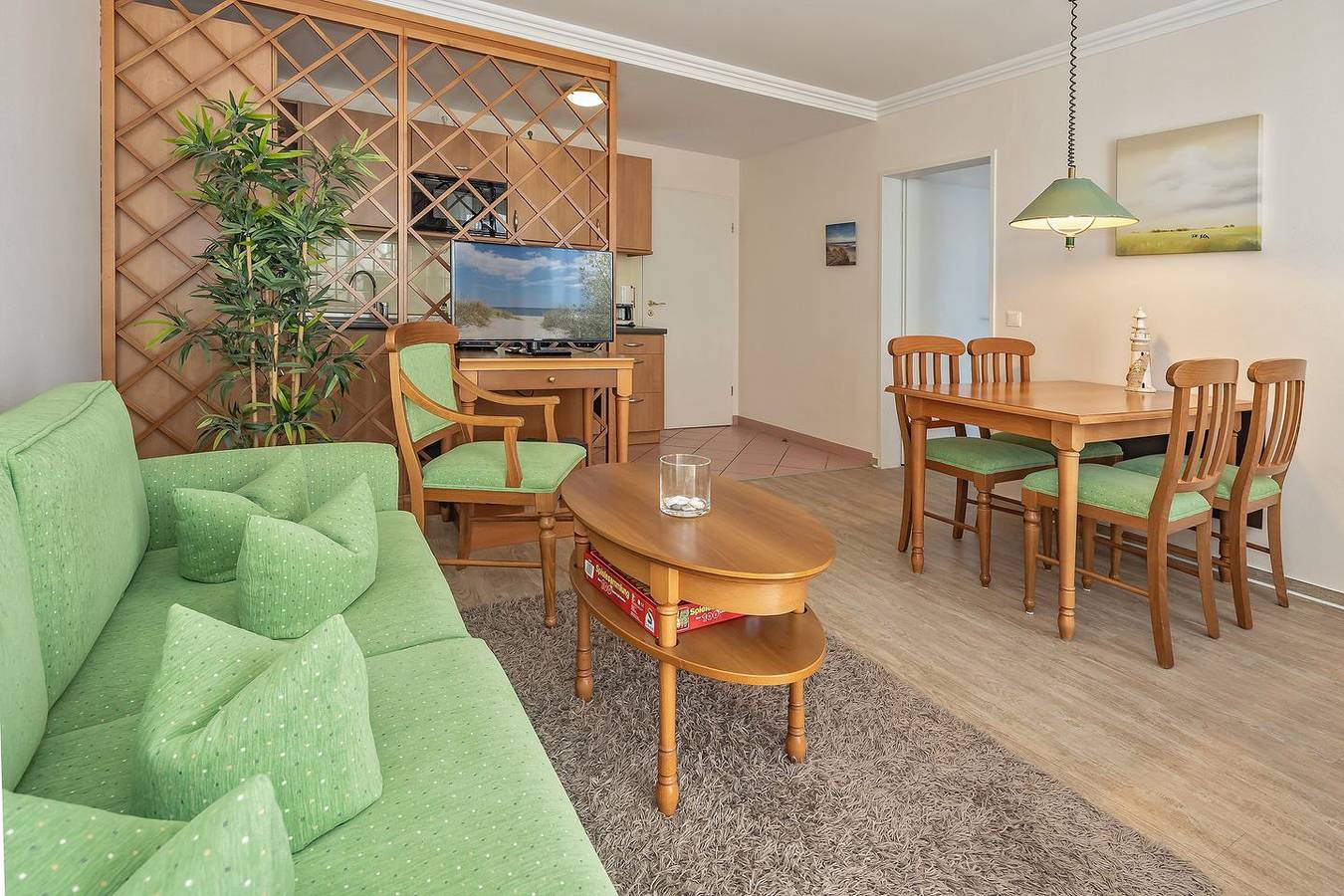 Ganze Wohnung, Kinder- und hundefreundliche Wohnung mit sonnigem Balkon und Seeblick in Toplage in Bansin, Heringsdorf
