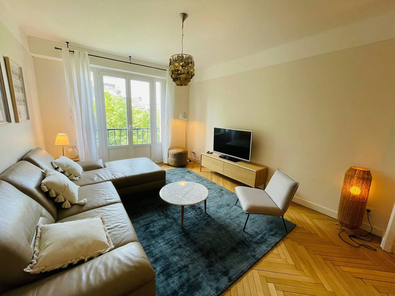 Appartement entier, L'appart d'en face 🥂🍾Hyper-centre📍Prestigieux💎 in Reims, Marne