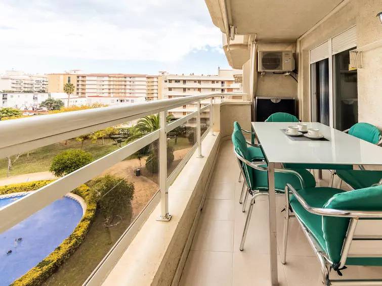 Appartement entier, 3 Pièces 6 Personnes in La Pineda, Platja de la Pineda