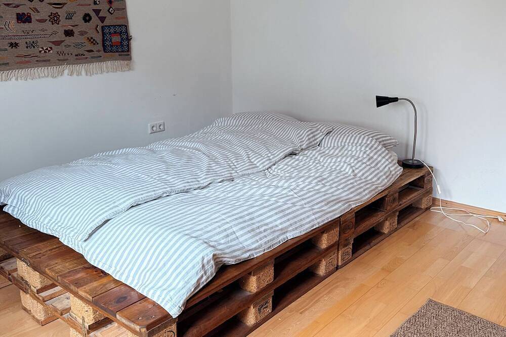 Ganze Wohnung, Große gemütliche Ferienwohnung im Herzen des Kraichgaus. in Kraichtal, Kraichgau