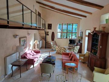 Cottage pour 8 personnes, avec piscine et jardin, animaux acceptés à Monieux