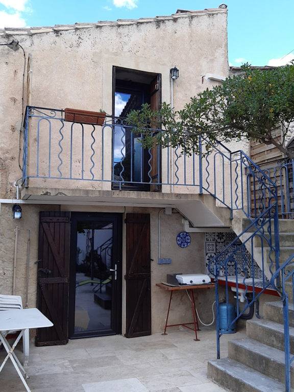 Gîte pour 5 personnes, avec balcon et jardin