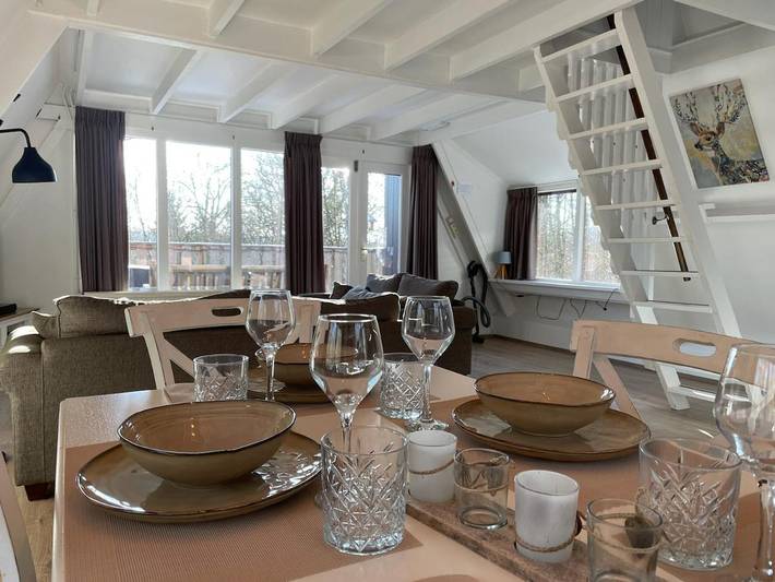 Bungalow voor 5 personen, with uitzicht and zwembad as well as balkon, kindvriendelijk in Durbuy