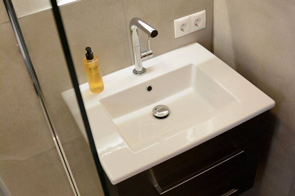 Ganze Wohnung, Bloom living angerberg - Appartement/Fewo, Bad, Wc, 2 Schlafräume in Angerberg, Kaisergebirge