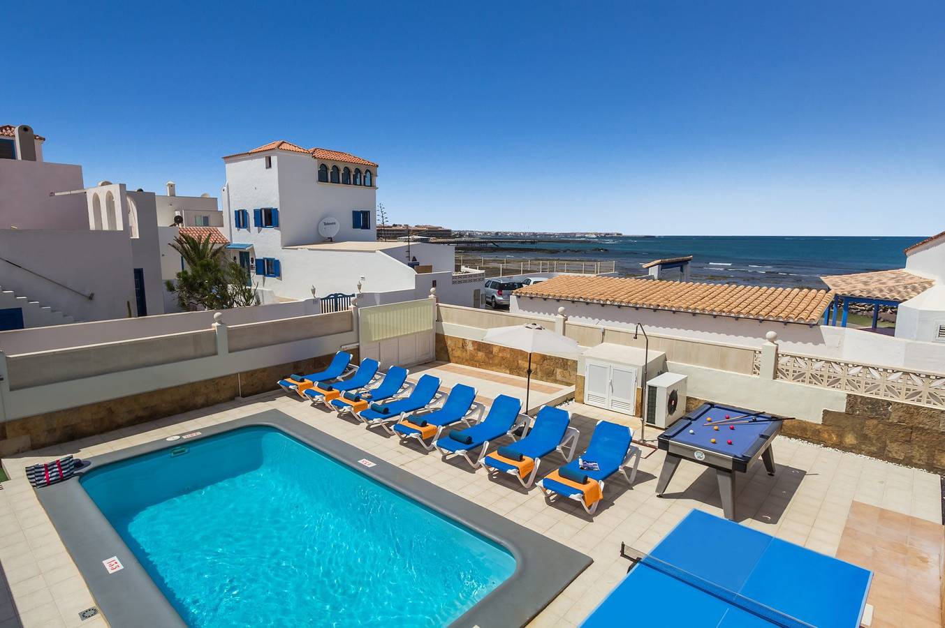 Villa Tamarindos by Villa Plus in Corralejo, La Oliva