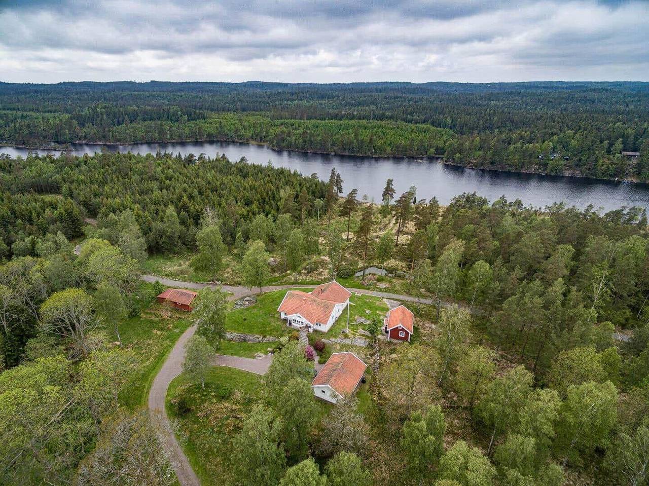 Vgo822 Fjärås - Grimmeredsvägen 35 in Marks Kommun, Västergötland