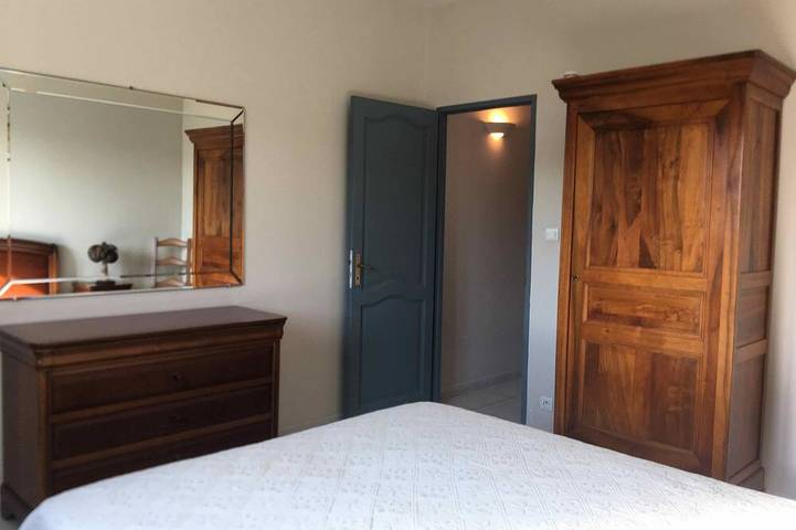 Location de vacances pour 8 personnes, avec sauna ainsi que terrasse et jardin à La Roquebrussanne - 4