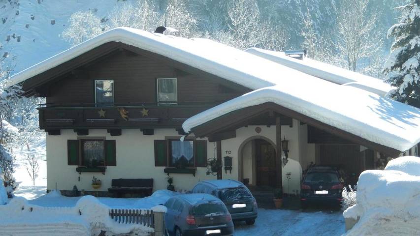 Vakantiewoning voor 5 personen, with balkon and tuin as well as uitzicht in Viehhofen