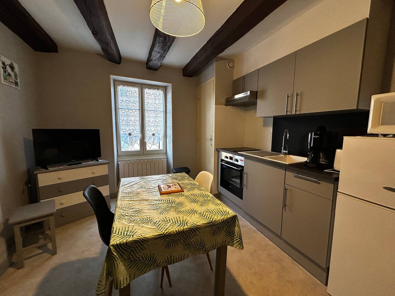 Studio entier, Studio centre La Roche-Posay, Wifi, parking gratuit in La Roche-Posay, Vienne (France)