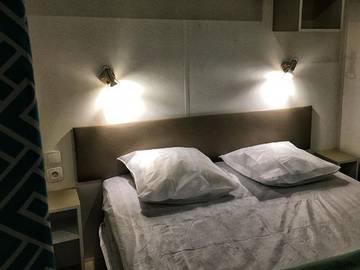 Camping pour 4 Personnes dans Noves, Région d'Arles, Photo 4