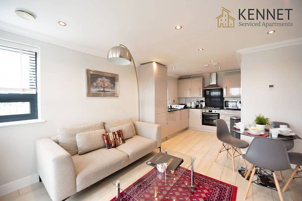 Apartment for 4 People in Reading, North Wessex Downs