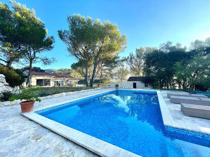 Villa pour 4 personnes, avec terrasse et piscine, animaux acceptés - 1