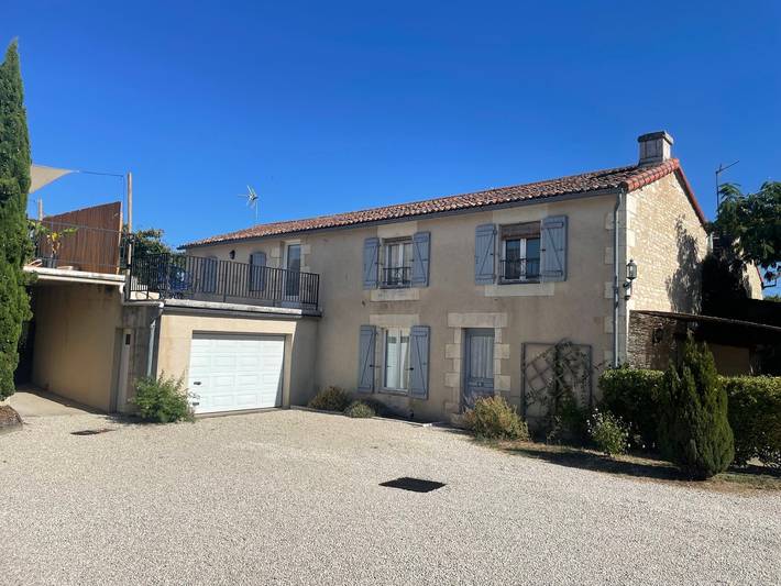 Gîte pour 6 personnes, avec jardin et terrasse