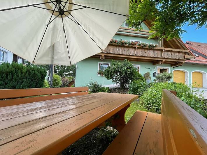 Ganze Wohnung, Ferienwohnungen Am Kirchberg - Ferienwohnung 1 - 60 qm in Neualbenreuth, Ostbayern