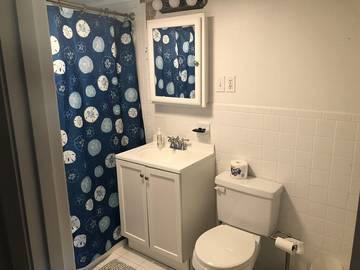 Vacation House for 11 Guests in Massachusetts, USA, Picture 4