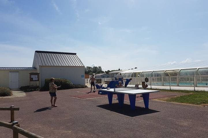 Gîte pour 5 personnes, avec jardin ainsi que terrasse et piscine à Grandcamp-Maisy - 3