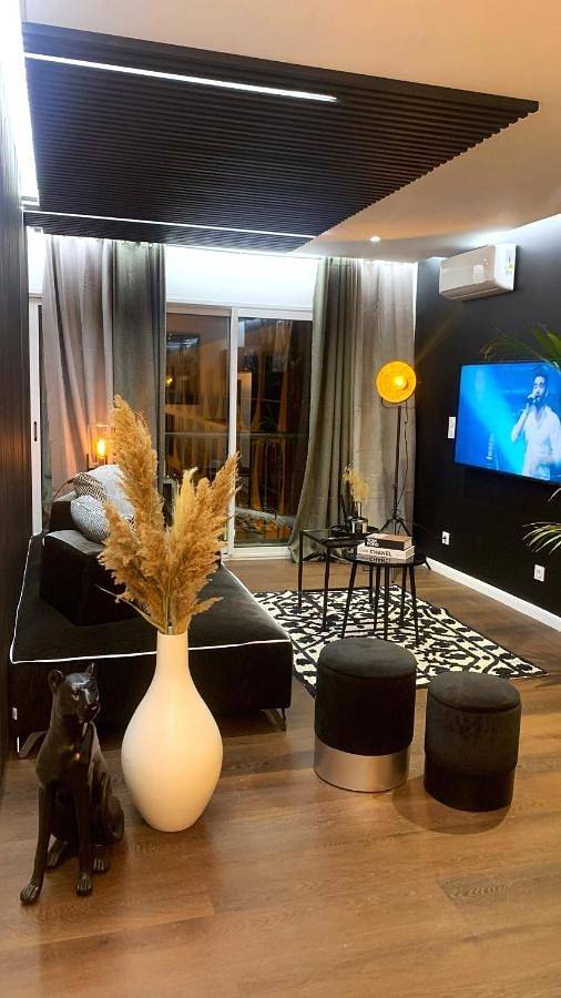 Appartement entier, Appartement vue port et accès direct mer, centre ville de la Grande Motte prés de Montpellier in La Grande-Motte, Côte d'Améthyste