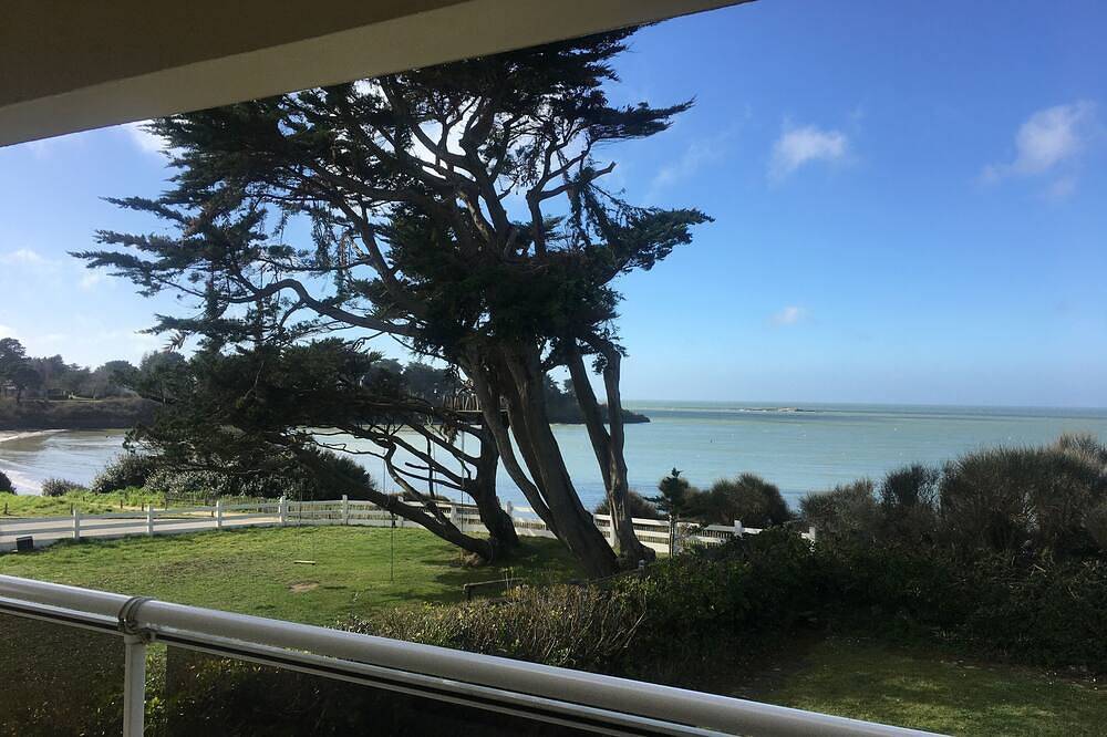 Villa facing the sea with exceptional view in Pénestin, Côte des Mégalithes