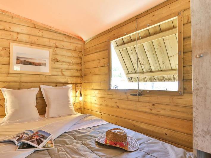 Tente pour 5 personnes, avec sauna et bassin pour enfant en Charente-Maritime - 3